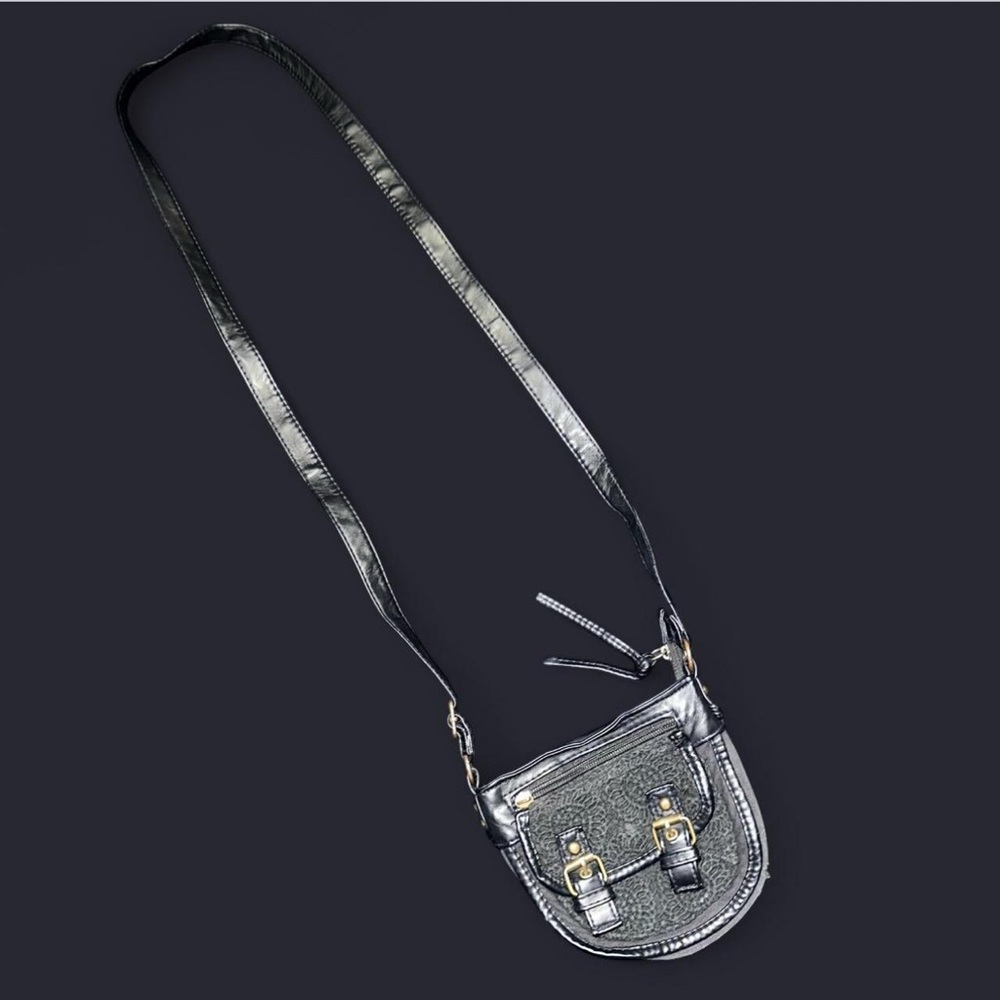 Claire's Black Shoulder Bag with Gold Latches